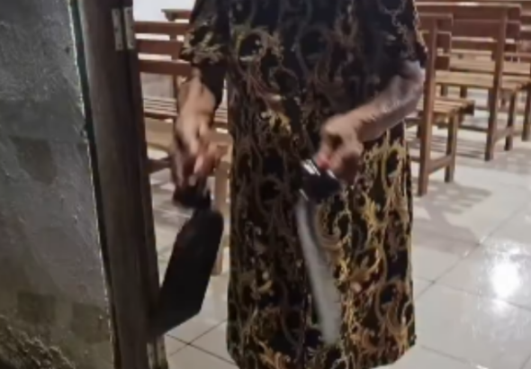 23